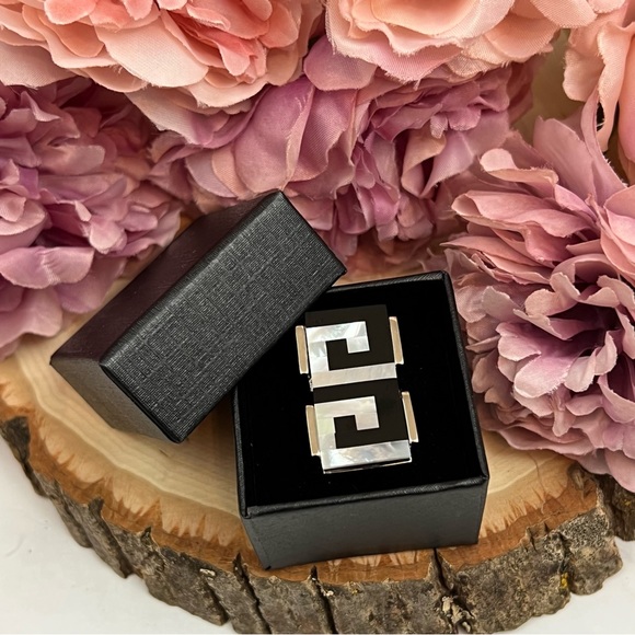 Retro Black Onyx and Mother of Pearl Spiral Cufflinks - Picture 12 of 15